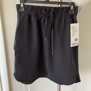 NWT lululemon On The Fly Skirt